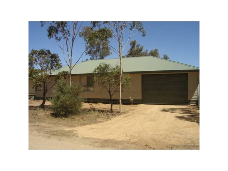 10 Dockery Street, Katunga VIC 3640
