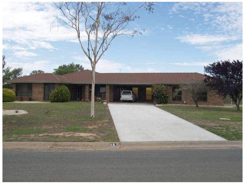 15 Wattle Drive, Numurkah VIC 3636