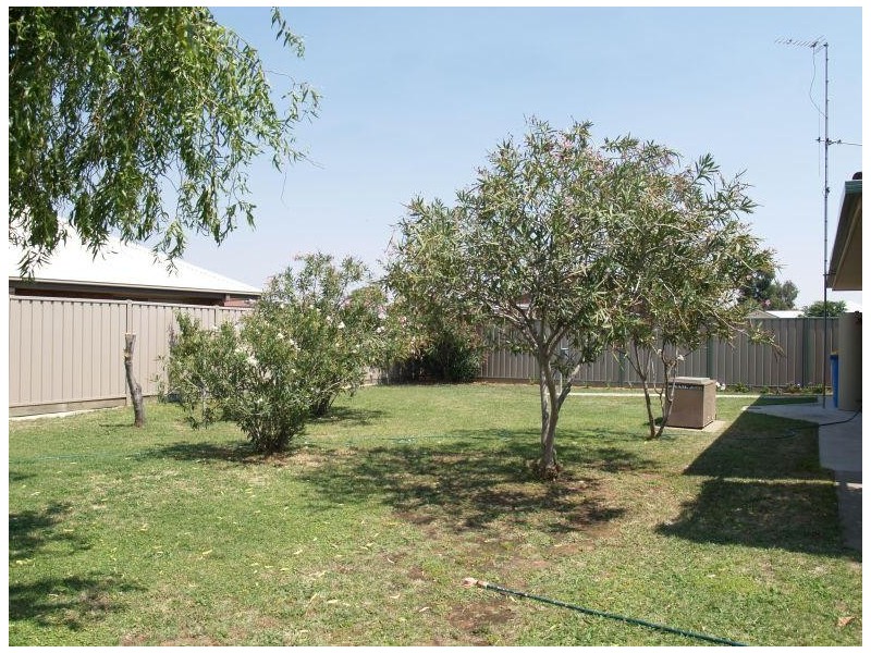 15 Wattle Drive, Numurkah VIC 3636