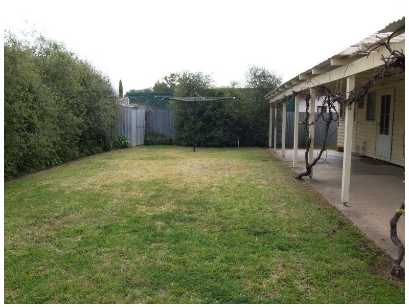 17 Tocumwal Road, Numurkah VIC 3636