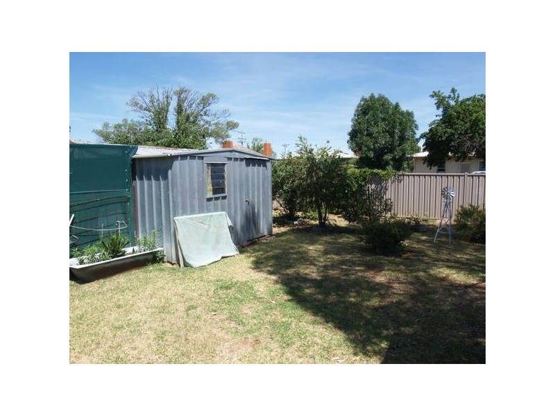 27 Pinnuck Street, Numurkah VIC 3636