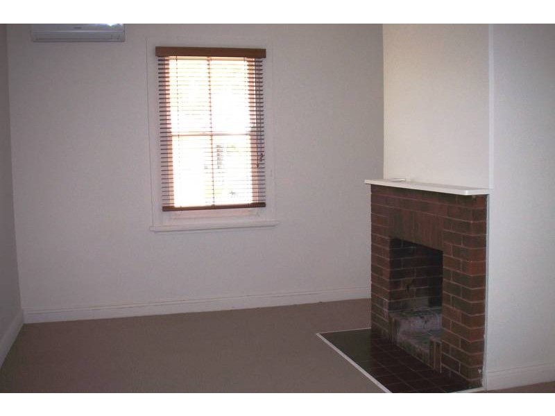 2 Martin Street, Tamworth NSW 2340