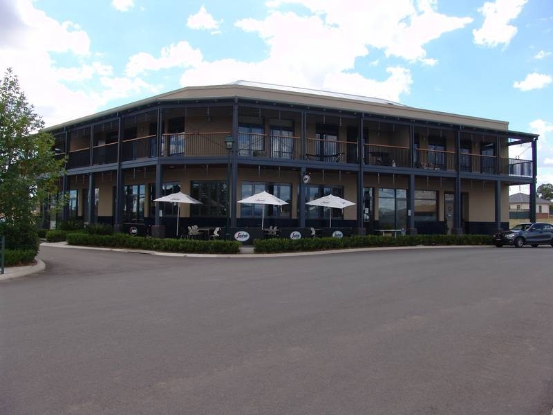 42 The Heights, Tamworth NSW 2340