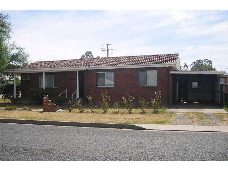 46 Kurrawan Street, South, Tamworth NSW 2340