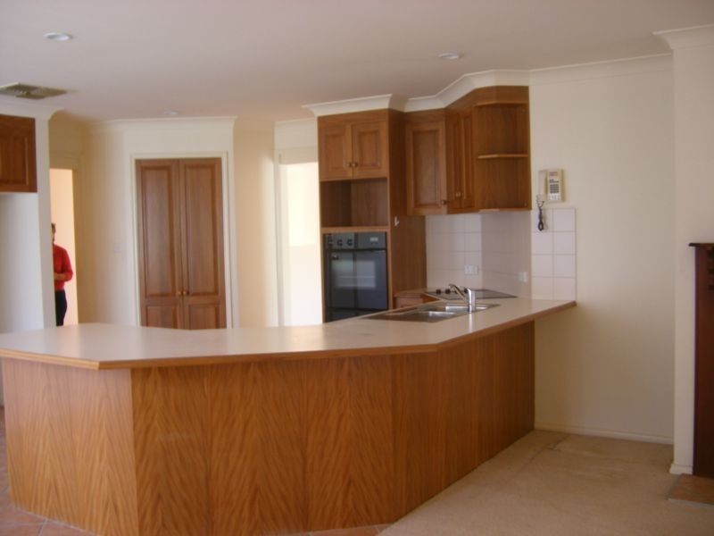 65 Greg Norman Drive,, Tamworth NSW 2340