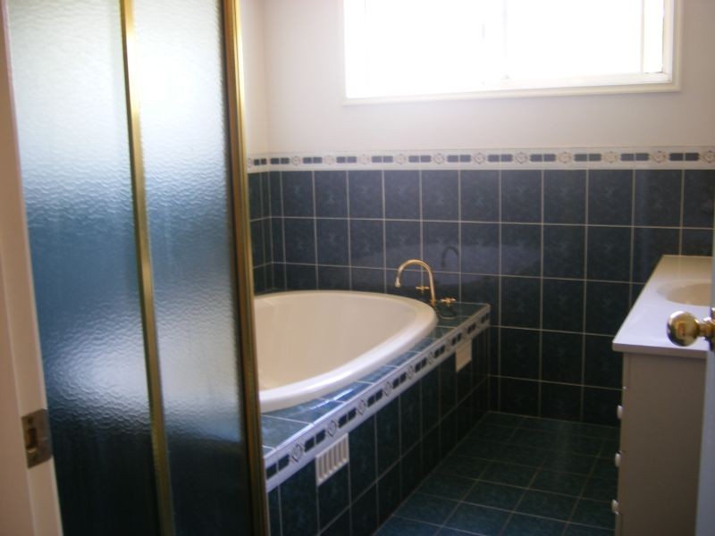 65 Greg Norman Drive,, Tamworth NSW 2340