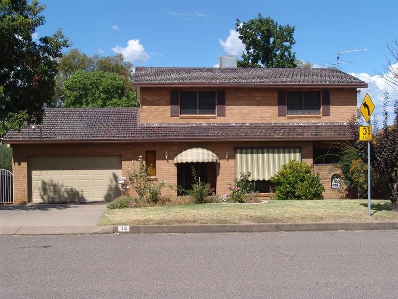 33 Amaroo Road, Tamworth NSW 2340