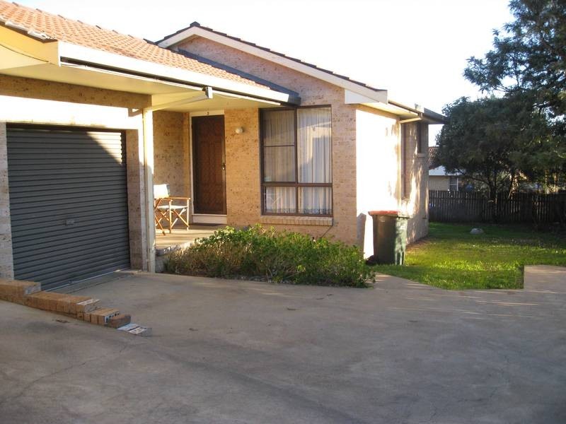 2/11 Brolga Cres, OXLEYVALE, Tamworth NSW 2340
