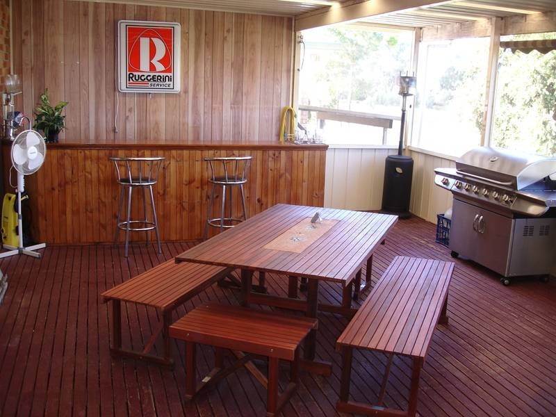 81 Glengarvin Drive, Tamworth NSW 2340