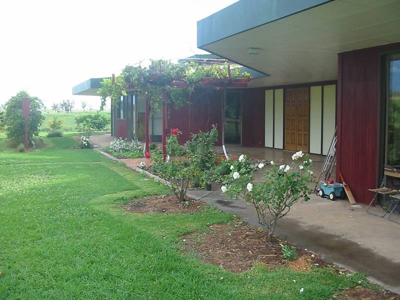 1351 Manilla Rd, Tamworth NSW 2340