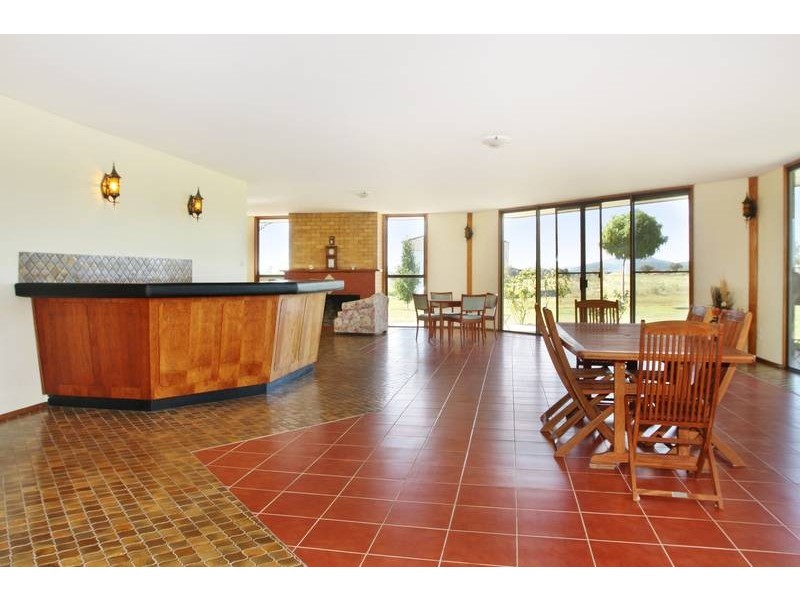 1351 Manilla Rd, Tamworth NSW 2340