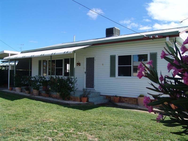 5 Terry Street, Tamworth NSW 2340