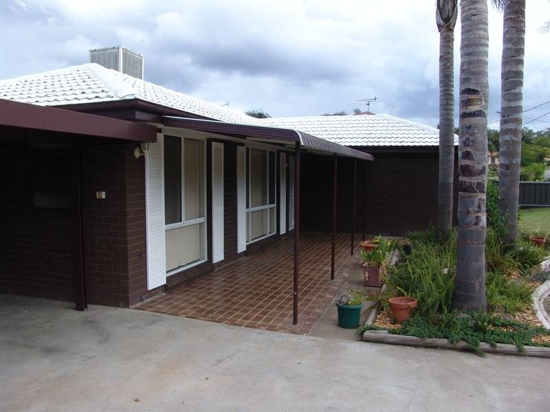 12 Carole Drive, Kootingal NSW 2352