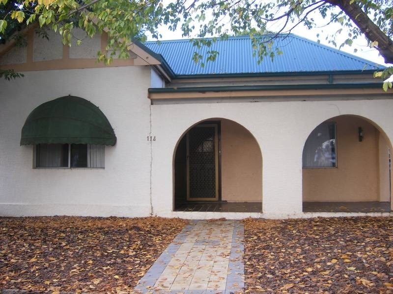 114 Carthage Street, East, Tamworth NSW 2340