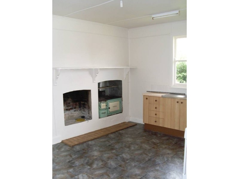 104 Caroline Street, Bendemeer NSW 2355