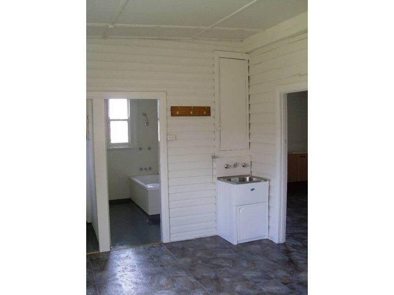 104 Caroline Street, Bendemeer NSW 2355