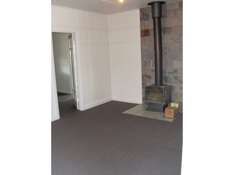 104 Caroline Street, Bendemeer NSW 2355
