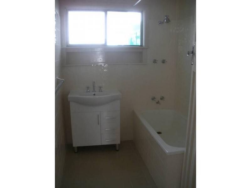 94 Denison St, West, Tamworth NSW 2340