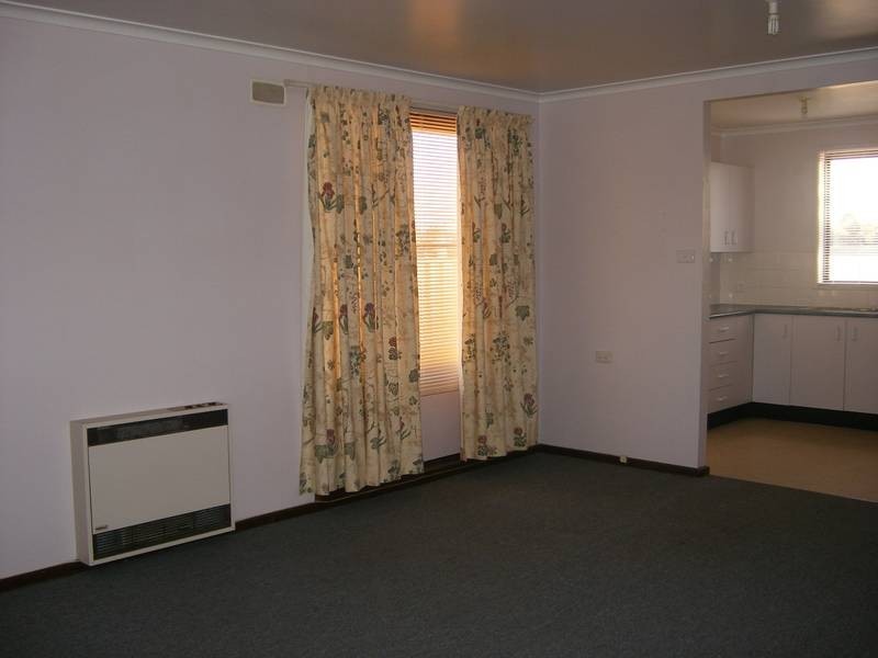 28 Sue Cresent, West Tamworth NSW 2340