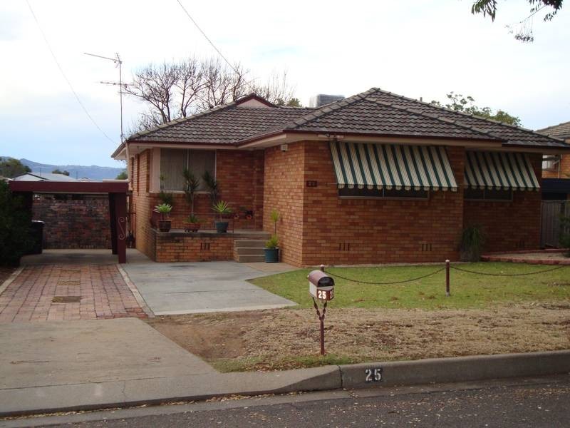 25 David, Tamworth NSW 2340