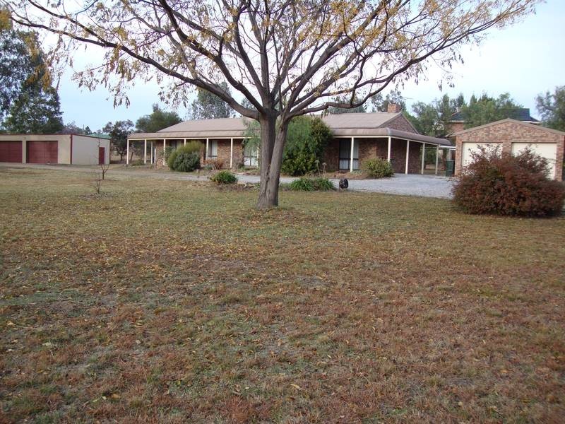 12 RALFE ROAD, Tamworth NSW 2340