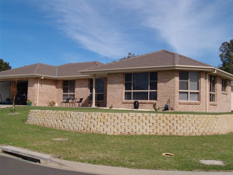 1 Melaleuca Close, Tamworth NSW 2340
