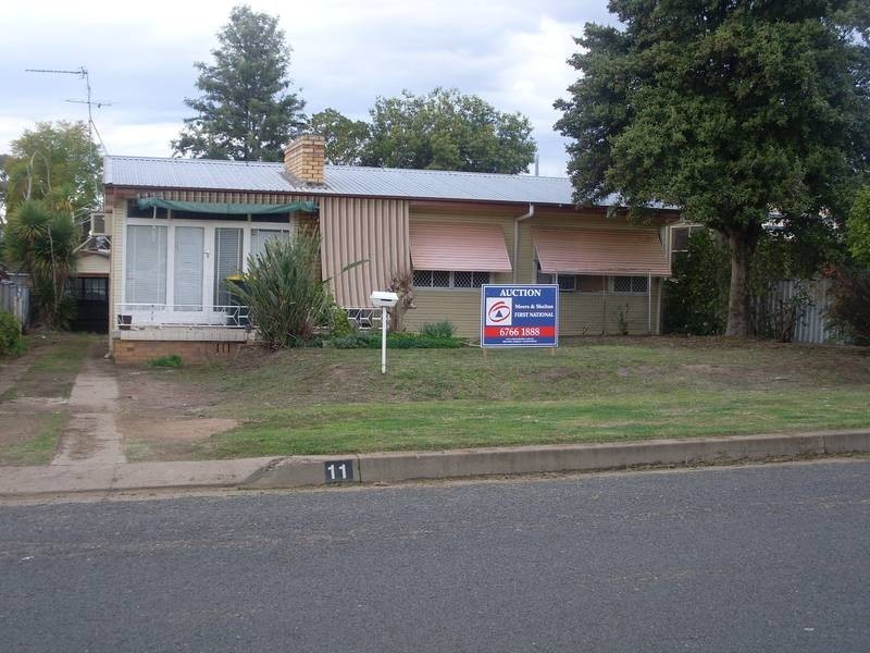 11 Croydon Avenue, Tamworth NSW 2340