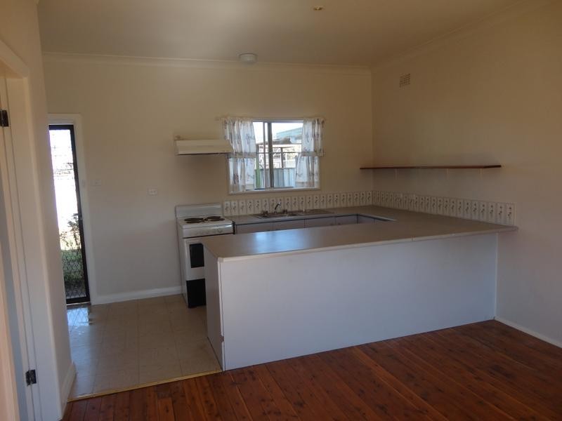 66 Showground Rd, West Tamworth NSW 2340
