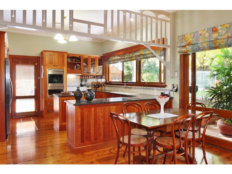 60 Raglan Street, Tamworth NSW 2340