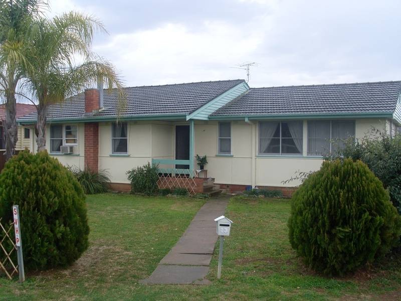 13 Northview Street, Tamworth NSW 2340