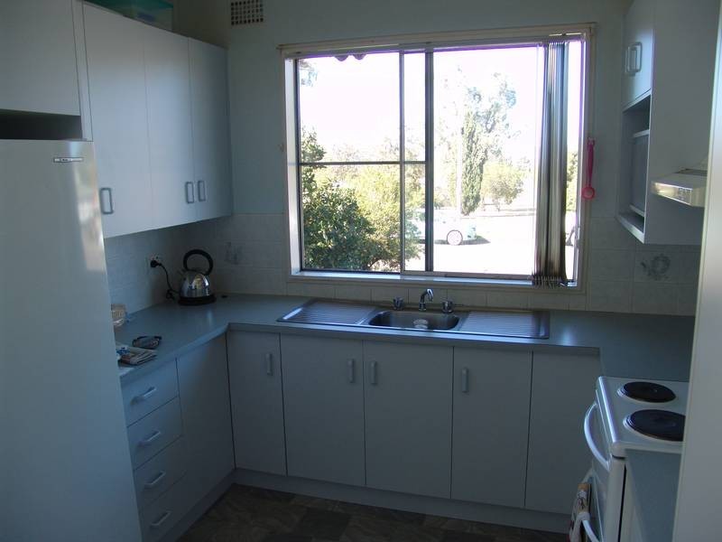 60 OAK STREET, Tamworth NSW 2340