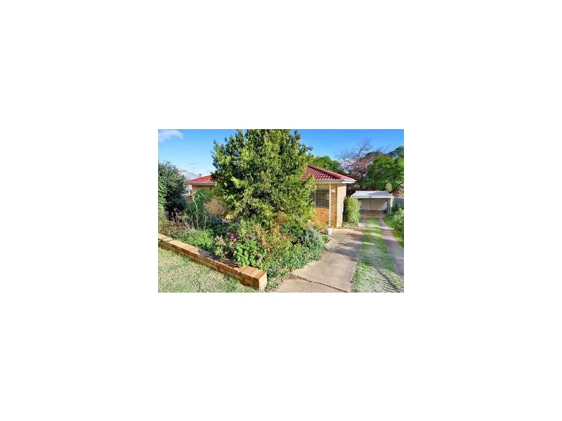 65 Raglan Street, Tamworth NSW 2340