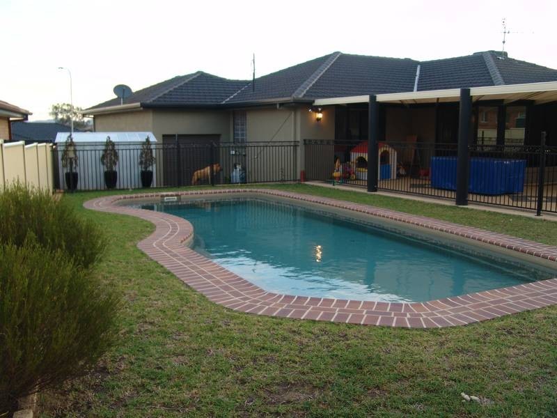 12 Merrinee Place, Tamworth NSW 2340
