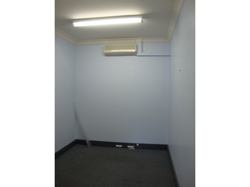 2/352 Peel Street, Tamworth NSW 2340