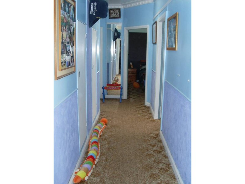 12 JOAN STREET, Tamworth NSW 2340