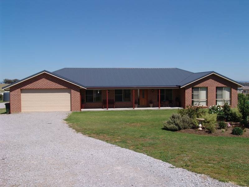 335 Forest Rd, Tamworth NSW 2340