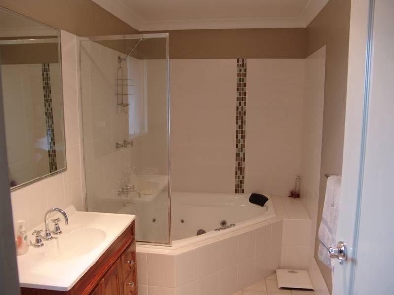335 Forest Rd, Tamworth NSW 2340