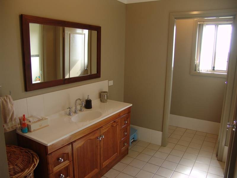 335 Forest Rd, Tamworth NSW 2340
