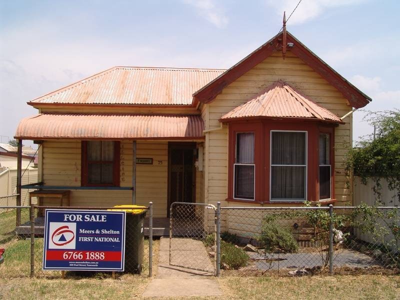 75 Henry St, Werris Creek NSW 2341