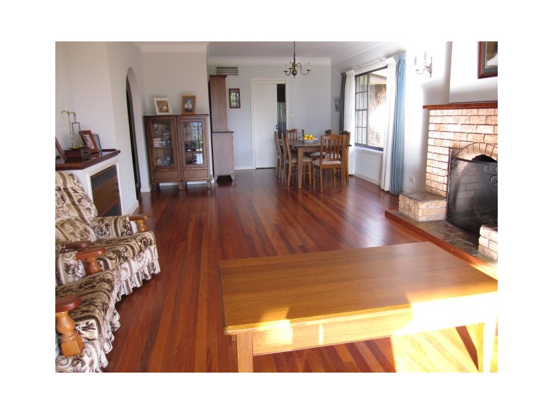 32 Golf st, Tamworth NSW 2340