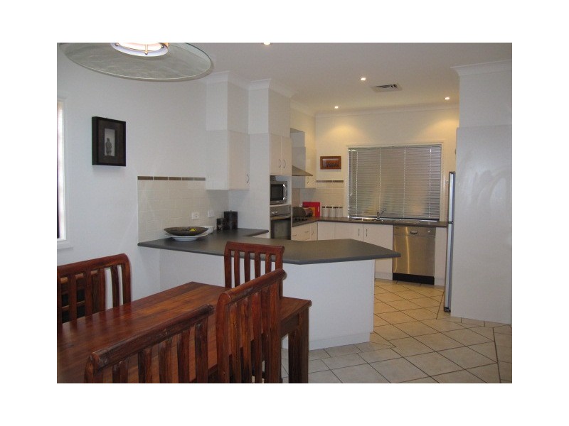 2/45 The Grange, Tamworth NSW 2340