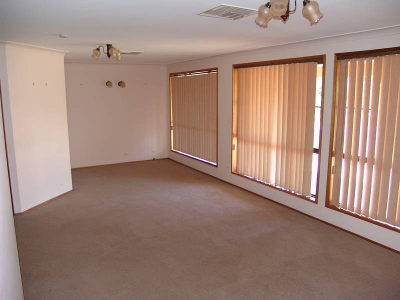 3 Mullumbimby Close, Tamworth NSW 2340