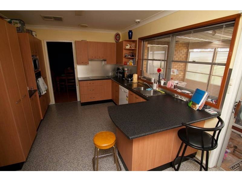 102 Robert st, Tamworth NSW 2340