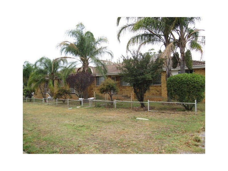 34 David st, Tamworth NSW 2340