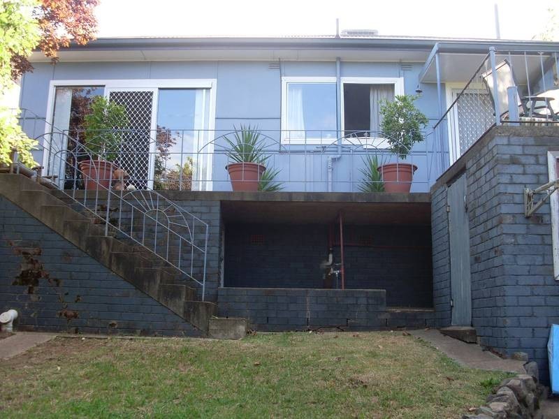 25 Rawson Ave, Tamworth NSW 2340