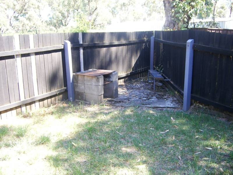 2/58 Denman Ave, Kootingal NSW 2352