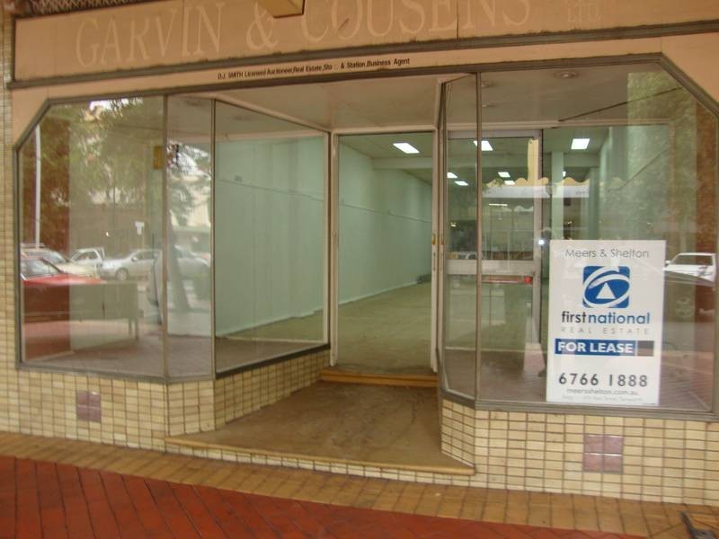 318 Peel Street, Tamworth NSW 2340