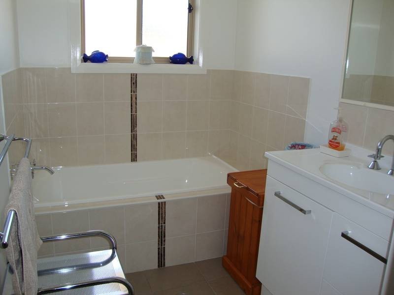 11 Orley Drive, Tamworth NSW 2340