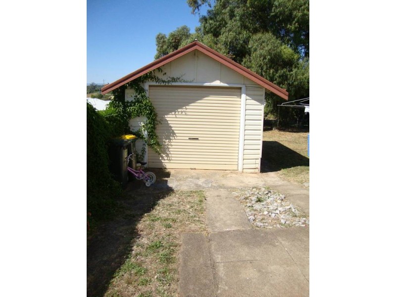 18 George Street, Tamworth NSW 2340
