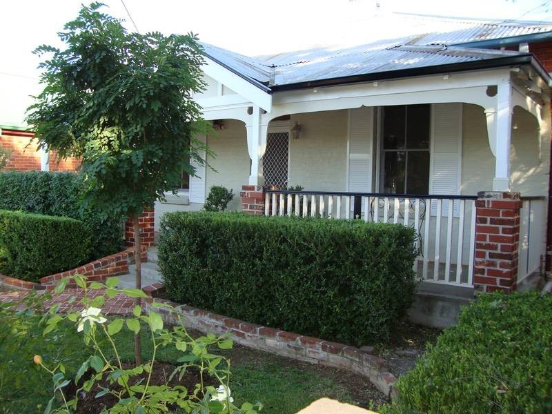 120 Brisbane Street, Tamworth NSW 2340